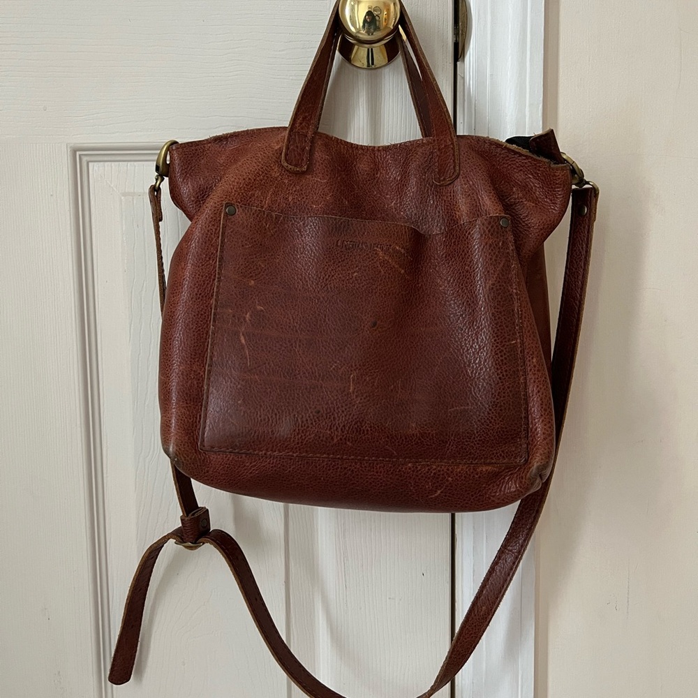 Portland Leather Medium Crossbody Tote Bag